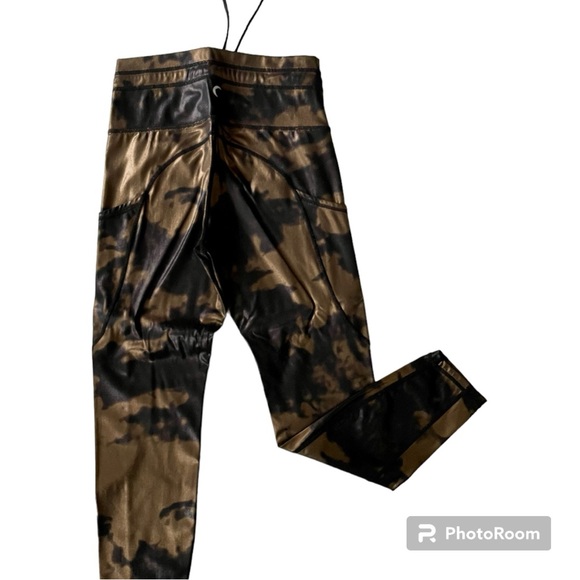 Bronze Hendrix Metallic Pocket Drawstring Luxe 7/8" (4) - Picture 4 of 15